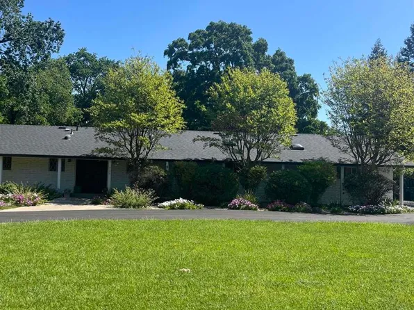 930 Lee Ln, Concord, CA 94518