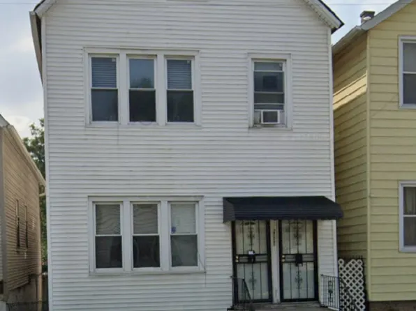 5020 S Racine Ave, Chicago, IL 60609
