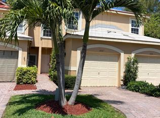 4157 Crystal Lake Dr, Pompano Beach, FL 33064