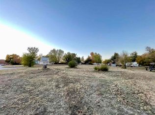 1225 Delaware St, Perry, OK 73077