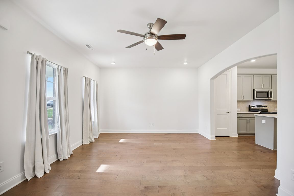 next background image