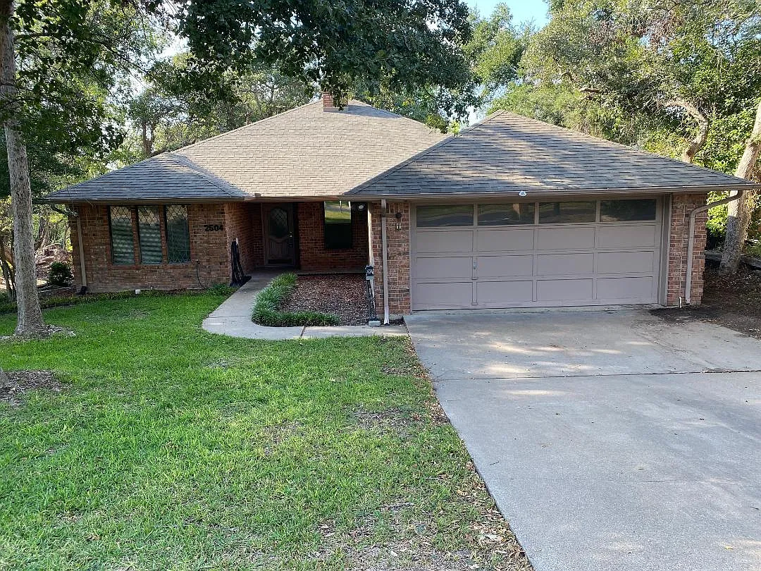 4 bed, 1720 sqft, $1,650 — Photo 1