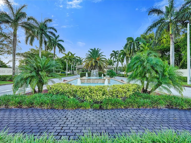 3001 Portofino Isle #K2 — Photo 63