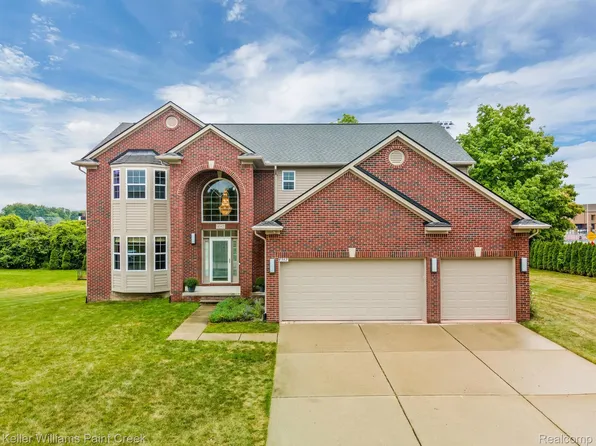 4342 Rockdale Ct, Troy, MI 48085