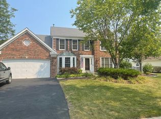 865 Warwick Ln, Lake Zurich, IL