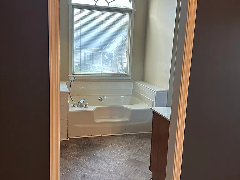 609 Whitland Rd — Photo 17