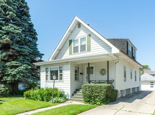 1228 Canfield Rd, Park Ridge, IL 60068