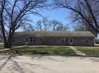 515 N Barr St, Centralia, MO 65240