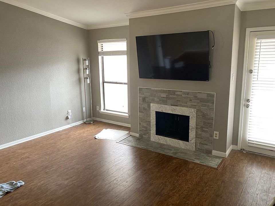 1st image of 2125 Augusta Dr APT 64