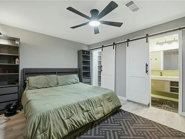1133 Village Ct SE — Photo 19