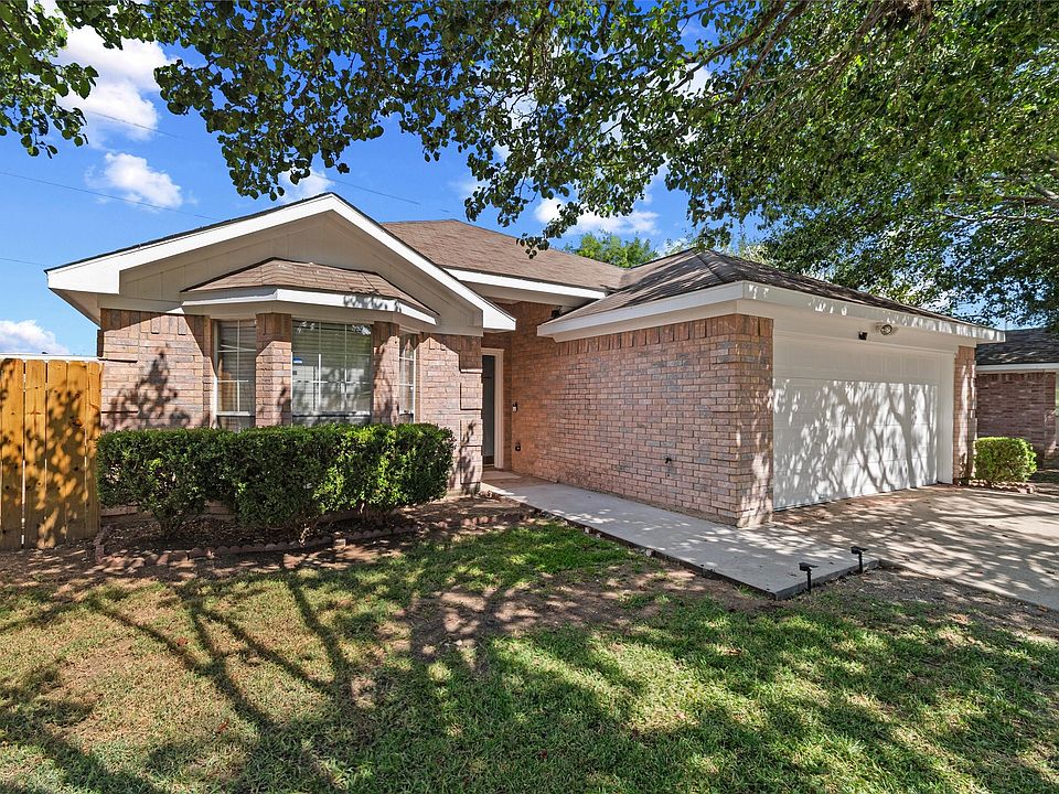 1st image of 2722 Sunset Dr