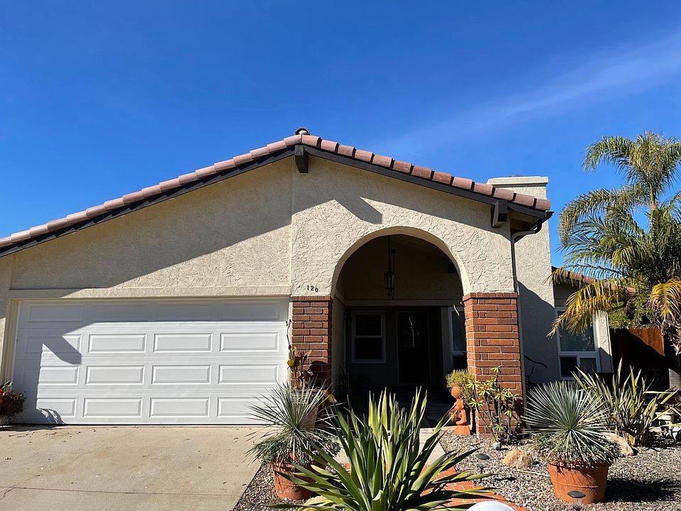 1st image of 120 Chapalita Dr