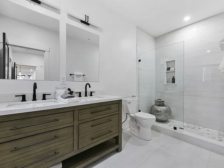 28 Telegraph St #2 — Photo 7