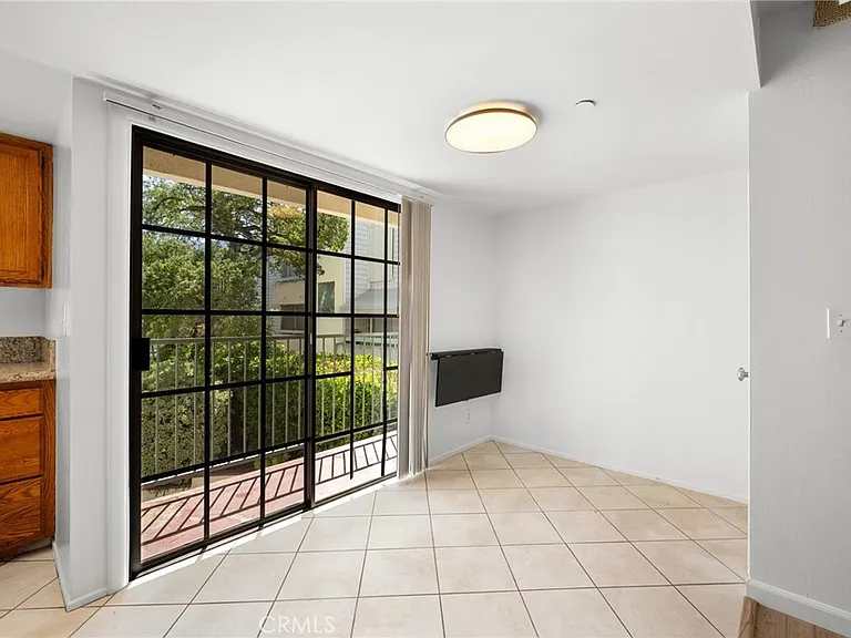 2747 Hermosa Ave #6 — Photo 8
