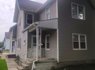 362 E Ash St, Canton, IL 61520