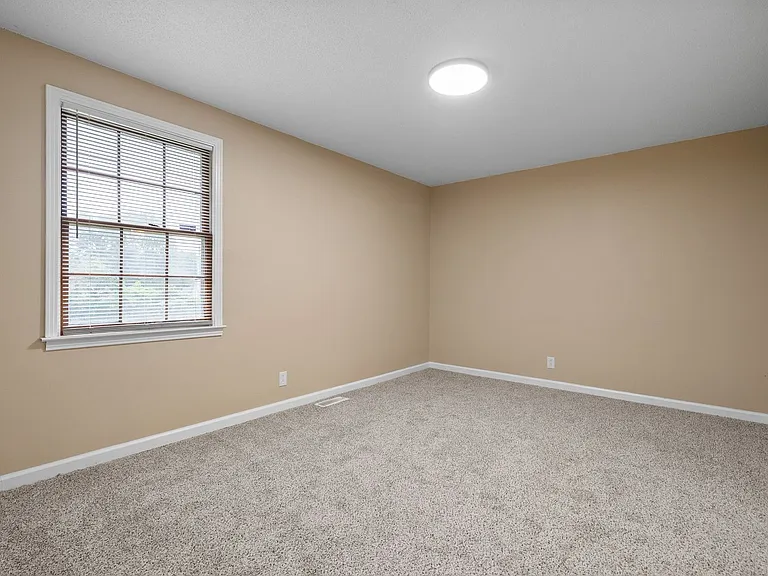 619 Ranch Hill Dr — Photo 20