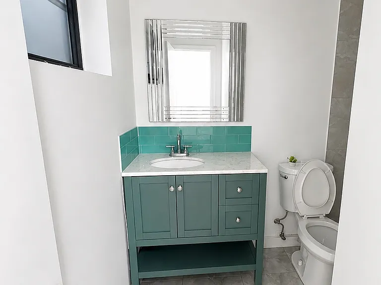 9400 Dominican Dr — Photo 3