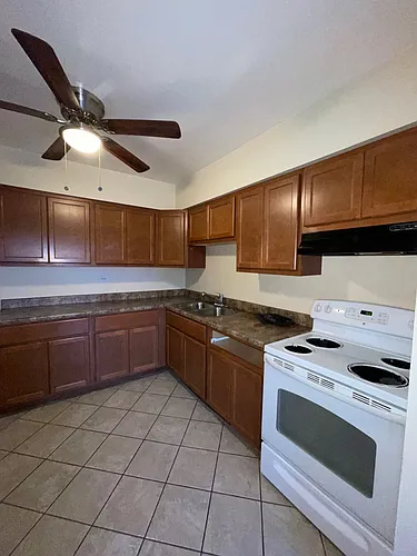 1735 Chestnut St #3C Photo 1 1735 Chestnut St #3C Photo 1