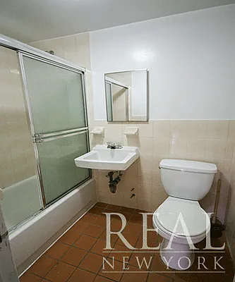 Rented by REAL New York | media 38