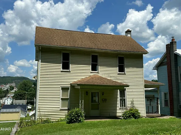 810 Norris St, Saxton, PA 16678