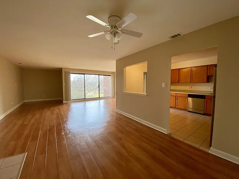 Farmingdale Apartments — Photo 67