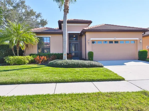 250 Silver Falls Dr, Apollo Beach, FL 33572