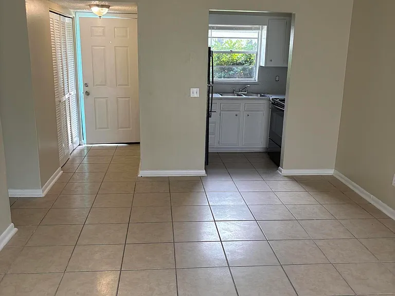1529 Pullen Rd #3 — Photo 3
