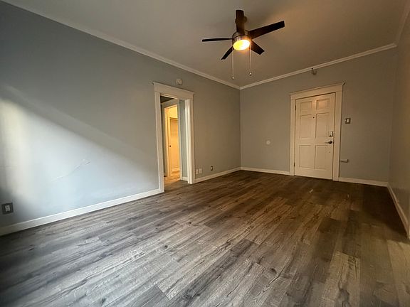 5th image of 00-636 N Chestnut Ave #204