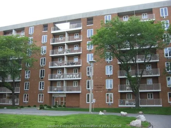 6600 Thornberry Cres #195, Windsor, ON N8T 2X2