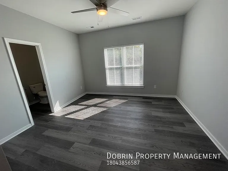 2053 Moore St — Photo 16