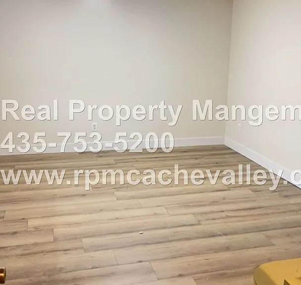 565 Dee Ave #1-12 — Photo 6