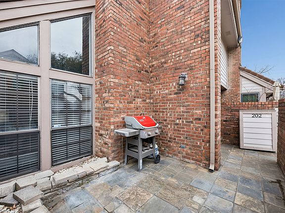 3rd image of 18240 Midway Rd APT 202