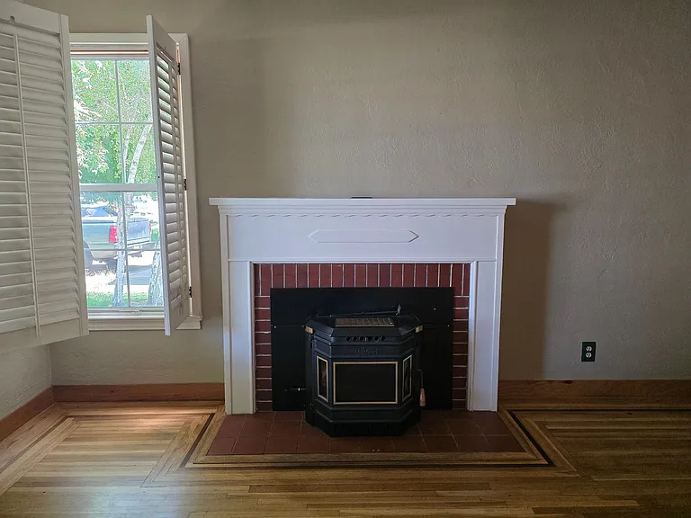 221 Oakshire Ave — Photo 7