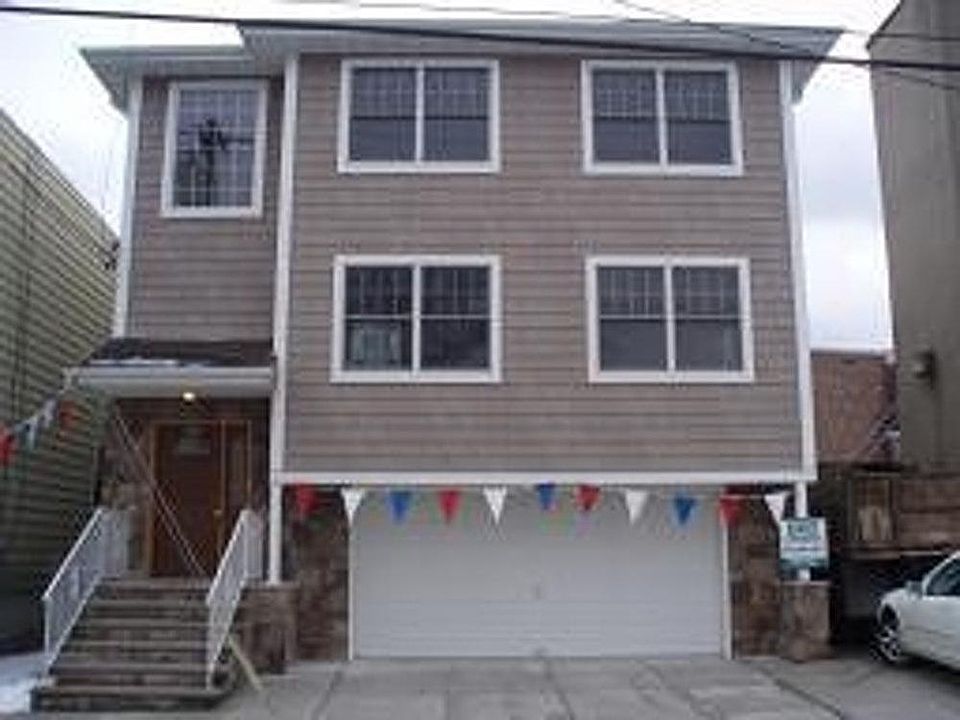 1st image of 212 Belmont Ave #1