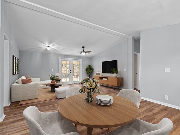 4th image of 430 Oak Grove Rd