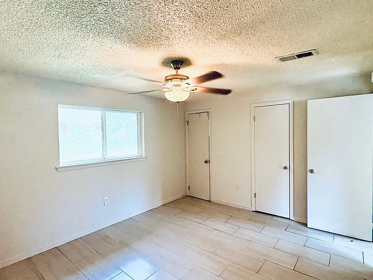 5945 W Fairlane Ct — Photo 12