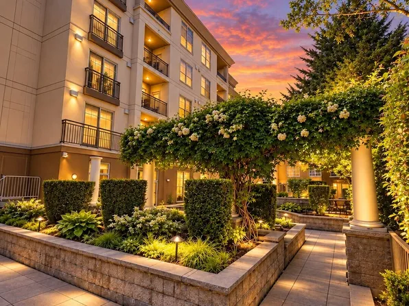 118 107th Avenue NE, Bellevue, WA 98004