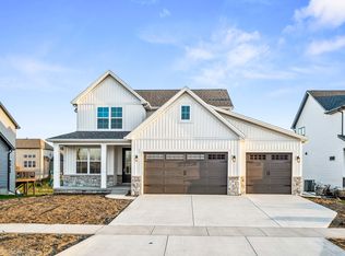 5017 Finlen Ln, Bloomington, IL 61705