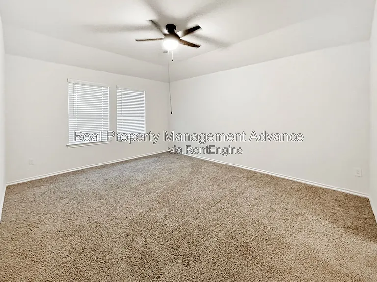 1629 Topaz Trl — Photo 10