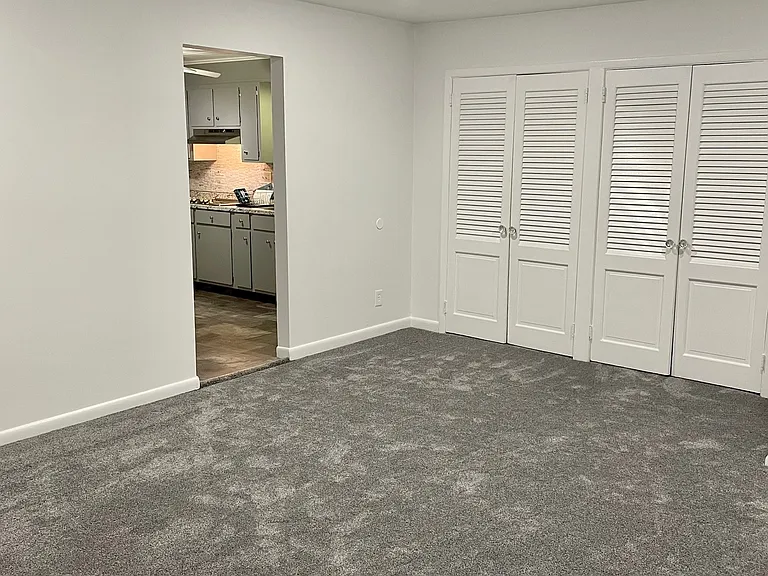 34 Thomas St #2 — Photo 11
