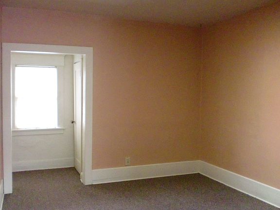 4th image of 521 Eddy Ave