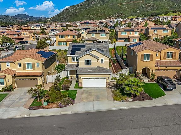 3rd image of 310 Falabella Ln