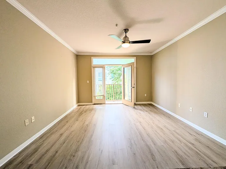 911 N Orange Ave #419 — Photo 2