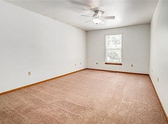 5th image of 305 E Chippewa St #305
