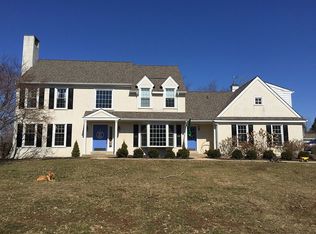 2121 Grubbs Mill Rd, Berwyn, PA 19312