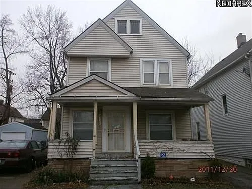 2328 E 88th St photo 1