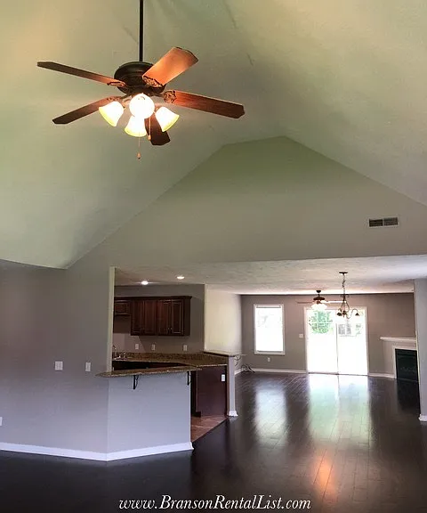 370 S Woods Way — Photo 21