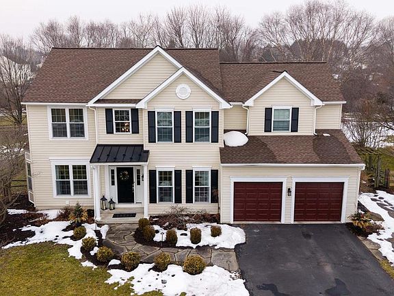 2nd image of 109 Ponds View Dr