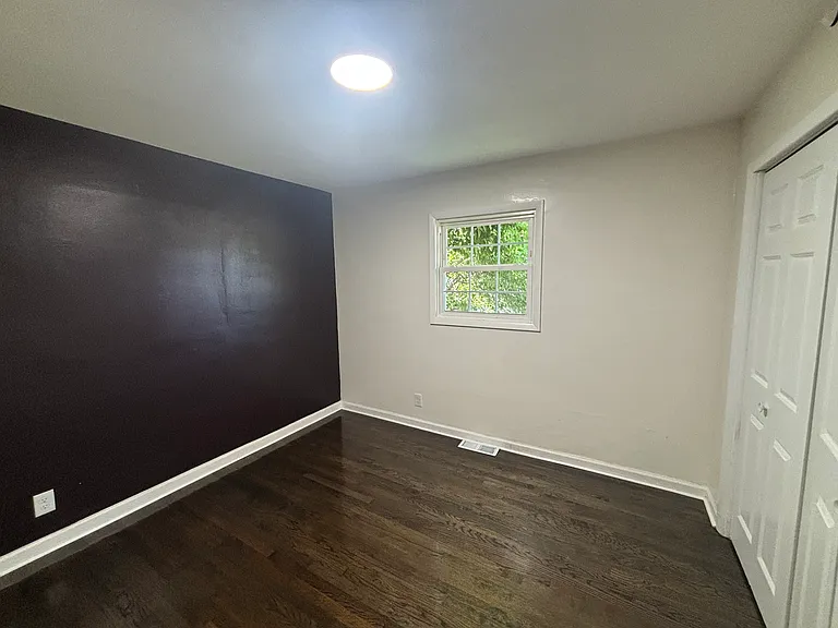 3700 W 21st Ave — Photo 3