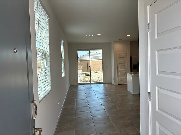 17321 W Gray Fox Trl — Photo 4